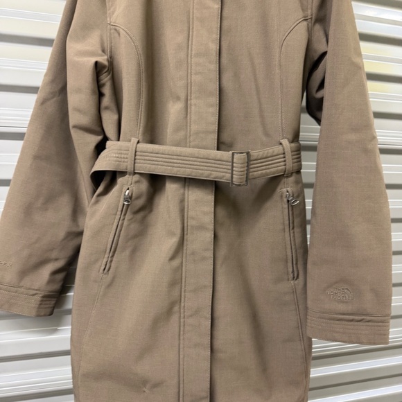 Winter jacket - Picture 7 of 9